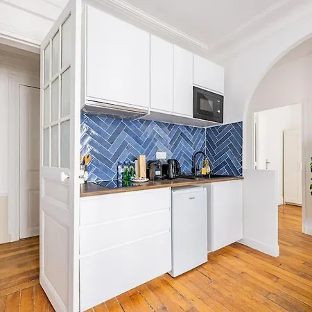 2 Bedrooms#2 Bathrooms#paris 14#alesia Daire Paris