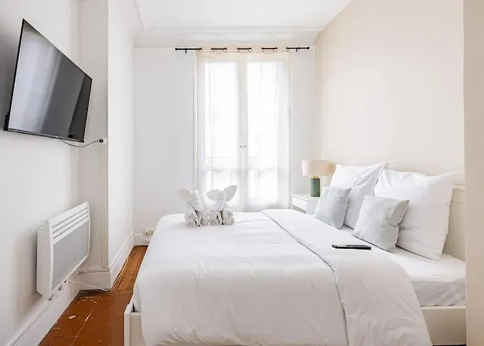 2 Bedrooms#2 Bathrooms#paris 14#alesia Париж